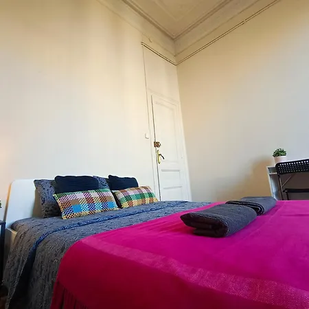 Oasis - Urquinaona1 Hostel *