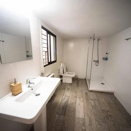 Hostel Oasis - Urquinaona1